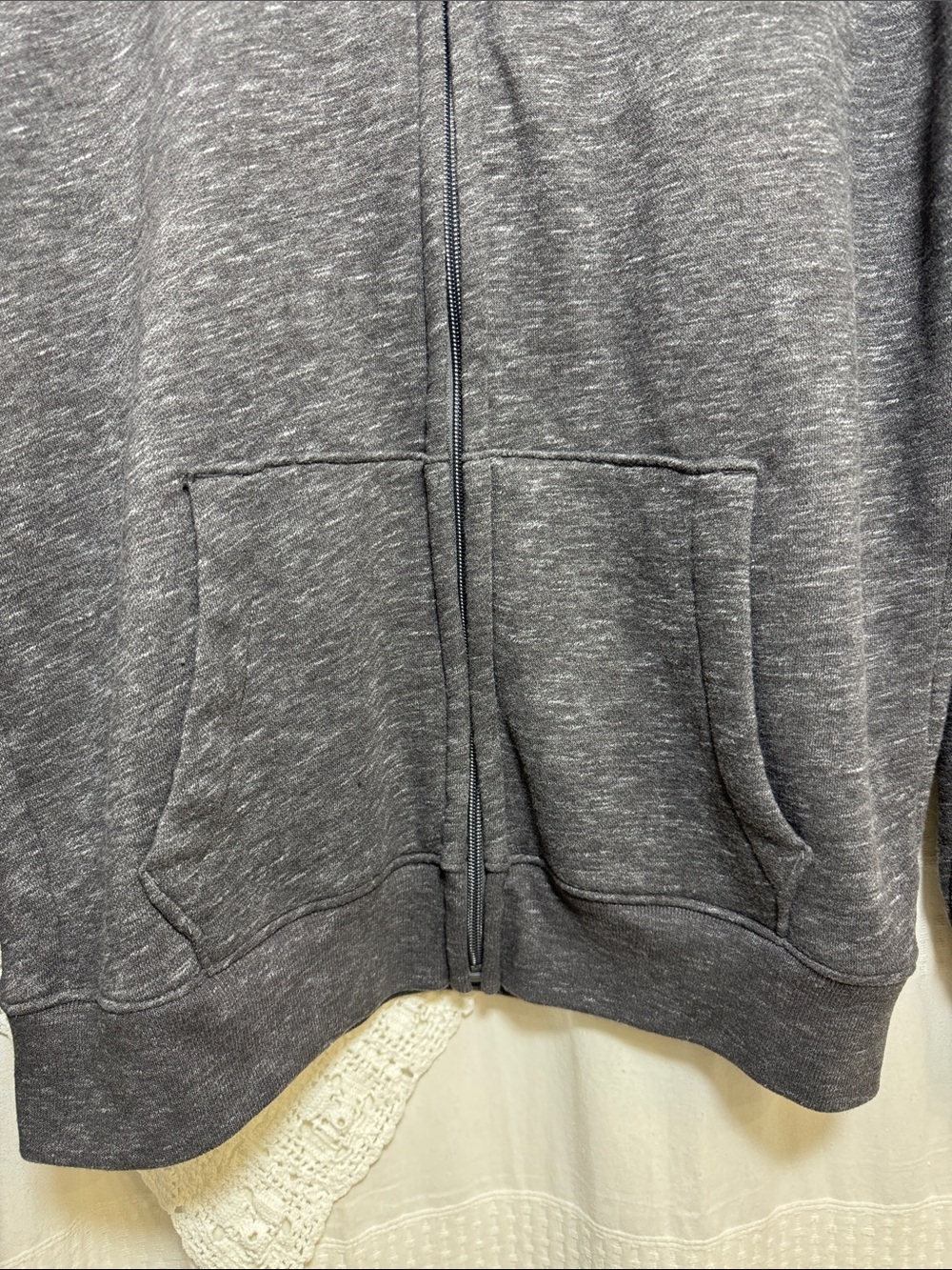 Hollister Men's Charcoal Gray Zip-Up Hoodie with Sleeve Logo - Picture 4 of 7